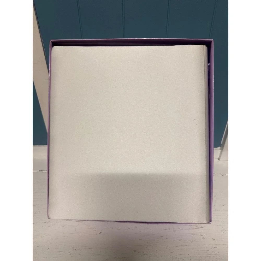 Elegant White‎ Satin Wedding Photo Album Keepsake Album w/ full pages